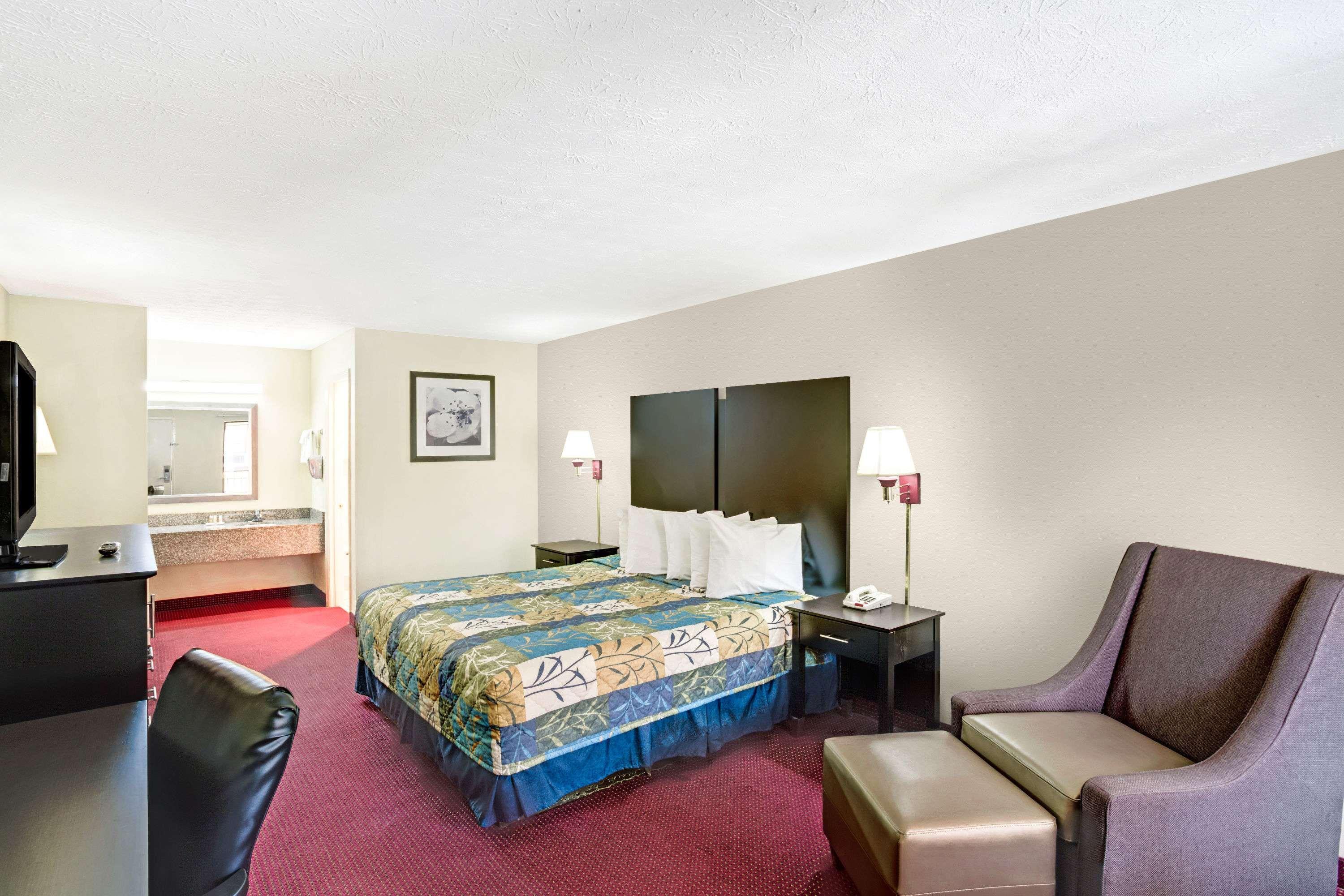 Days Inn By Wyndham Douglasville-Atlanta-Fairburn Road Eksteriør billede